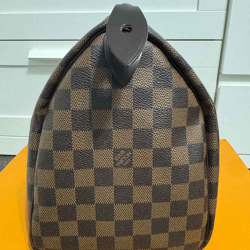 Louis Vuitton Damier Ebene Speedy 30 - Picture 4 of 16